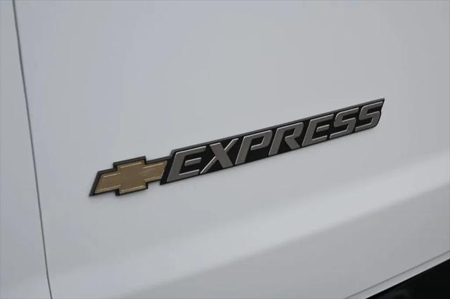 2025 Chevrolet Express Cargo Van RWD 2500 Regular Wheelbase WT