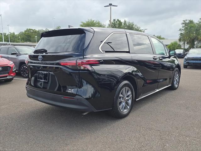 2022 Toyota Sienna XLE