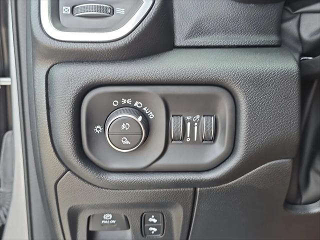2022 Ram 1500 Laramie Crew Cab 4x4 5'7" Box