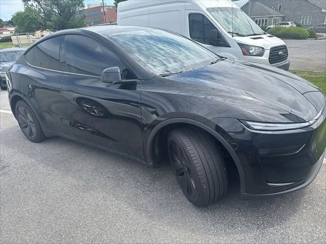 2026 Tesla Model Y Premium Rear-Wheel Drive