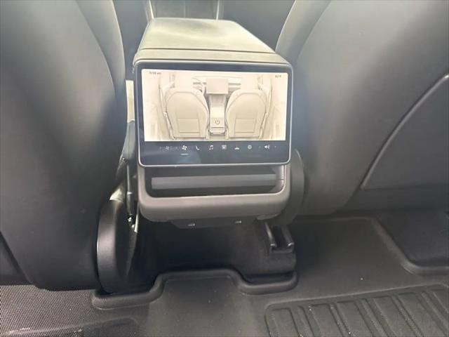 2026 Tesla Model Y Premium Rear-Wheel Drive