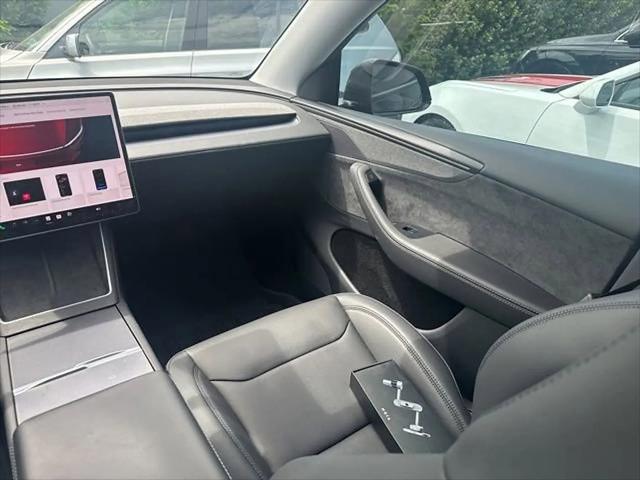 2026 Tesla Model Y Premium Rear-Wheel Drive