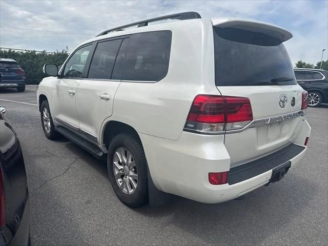2016 Toyota Land Cruiser V8
