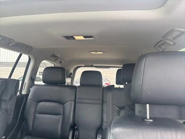 2016 Toyota Land Cruiser V8