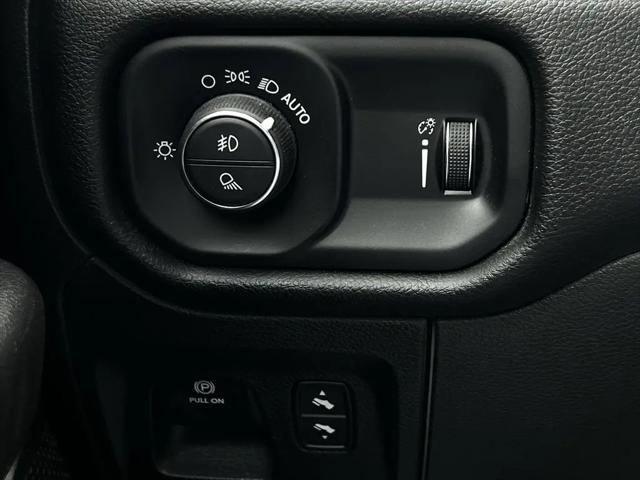 2022 Ram 1500 Lone Star Crew Cab 4x2 5'7" Box