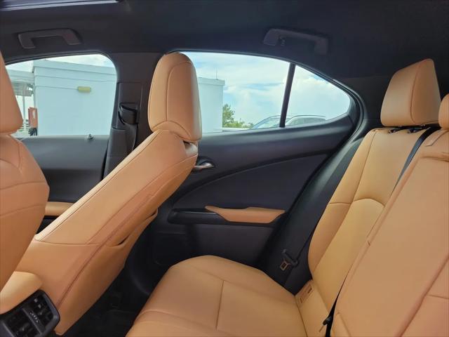 2023 Lexus UX 250h Premium