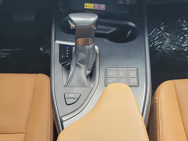 2023 Lexus UX 250h Premium