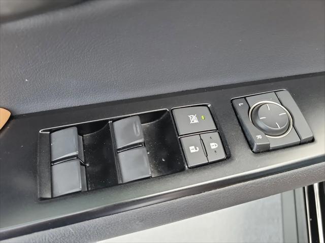 2023 Lexus UX 250h Premium