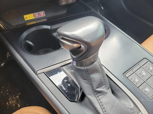 2023 Lexus UX 250h Premium