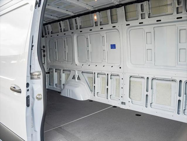 2025 Mercedes-Benz Sprinter 2500 High Roof 4-Cyl Diesel HO