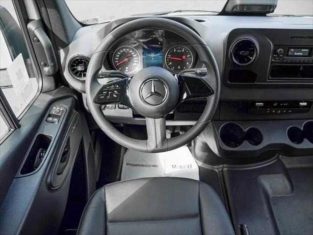 2025 Mercedes-Benz Sprinter 2500 High Roof 4-Cyl Diesel HO