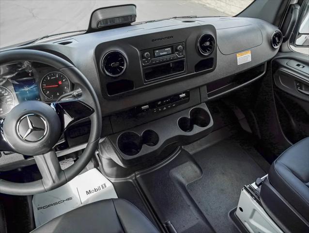 2025 Mercedes-Benz Sprinter 2500 High Roof 4-Cyl Diesel HO