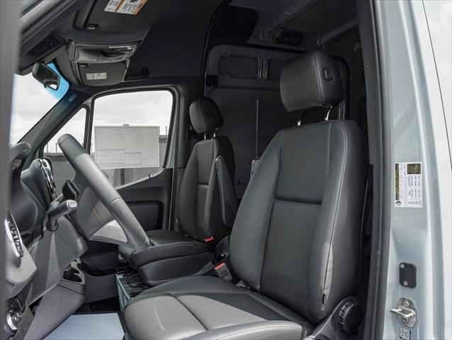 2025 Mercedes-Benz Sprinter 2500 Standard Roof 4-Cyl Diesel HO