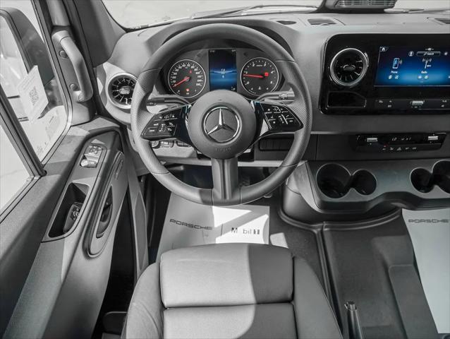 2025 Mercedes-Benz Sprinter 2500 Standard Roof 4-Cyl Diesel HO