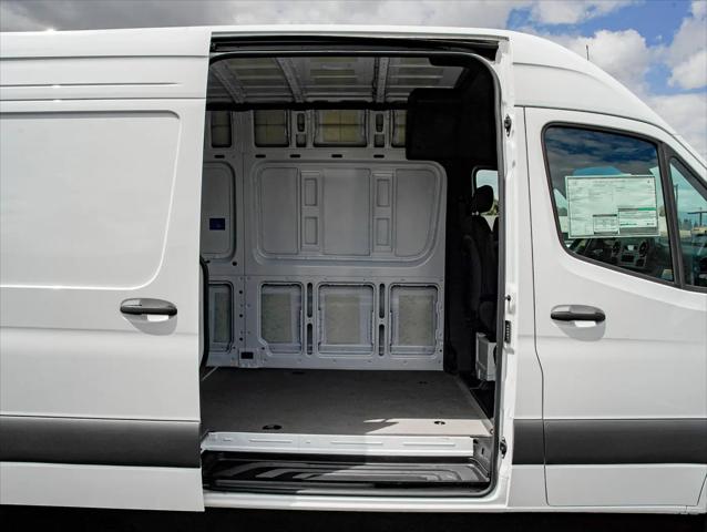 2025 Mercedes-Benz Sprinter 2500 High Roof 4-Cyl Diesel HO