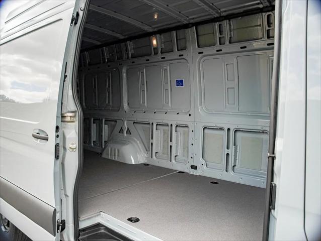 2025 Mercedes-Benz Sprinter 2500 High Roof 4-Cyl Diesel HO
