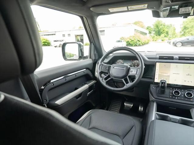 2026 Land Rover Defender P500 V8