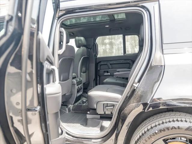 2026 Land Rover Defender P500 V8