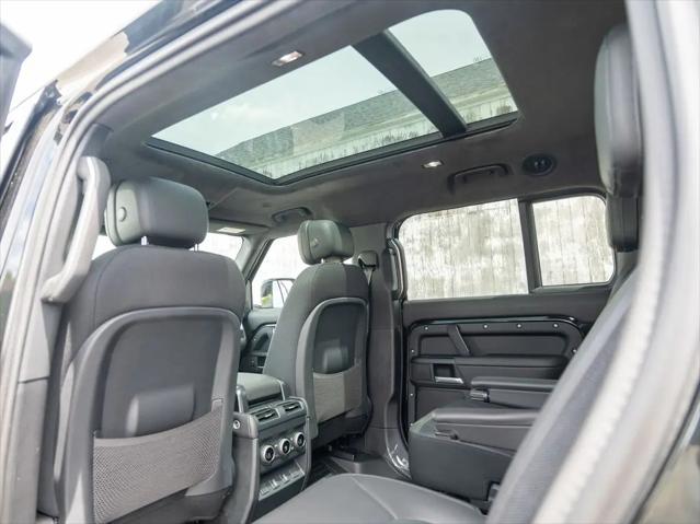 2026 Land Rover Defender P500 V8