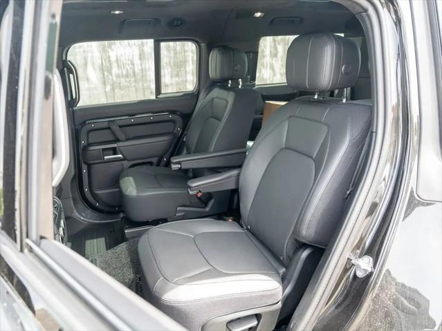 2026 Land Rover Defender P500 V8