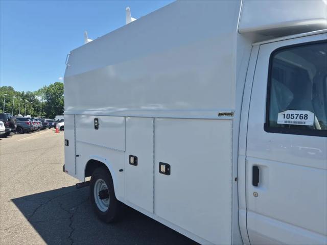 2026 Ford E-350 Cutaway E-350