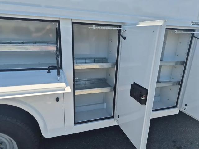 2026 Ford E-350 Cutaway E-350
