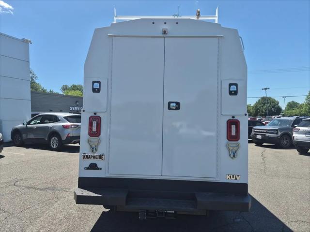 2026 Ford E-350 Cutaway E-350