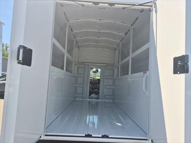 2026 Ford E-350 Cutaway E-350