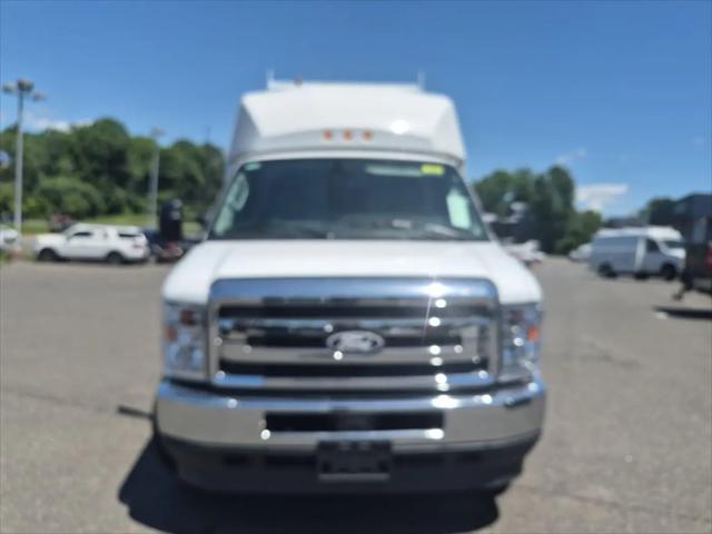 2026 Ford E-350 Cutaway E-350
