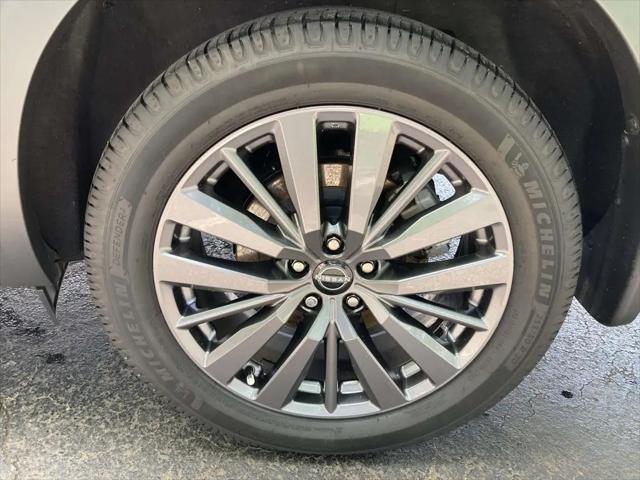 2024 Nissan Pathfinder SL 4WD