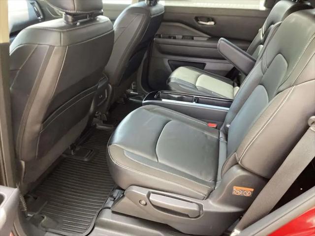 2024 Nissan Pathfinder SL 4WD