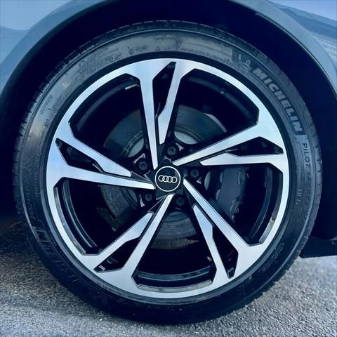 2022 Audi e-tron GT Premium Plus quattro