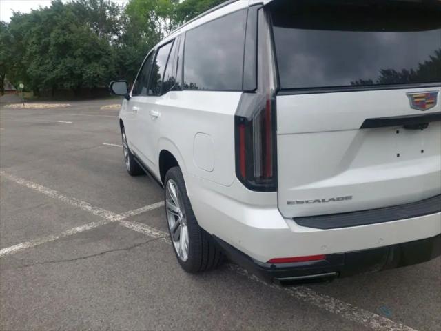 2025 Cadillac Escalade Sport