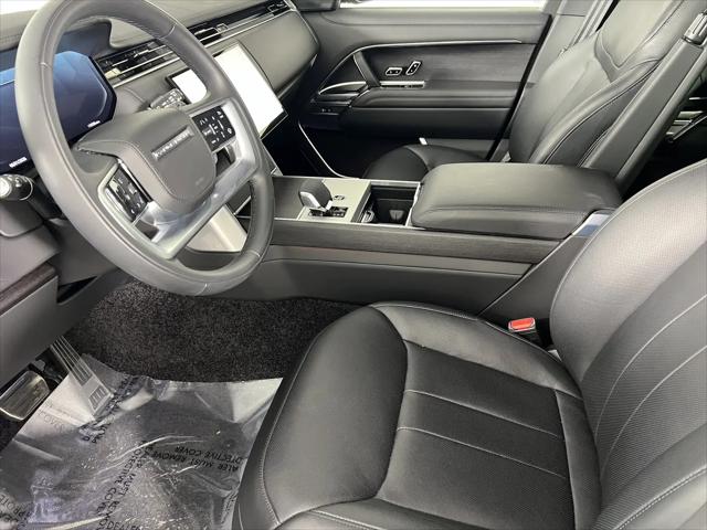 2025 Land Rover Range Rover P530 SE