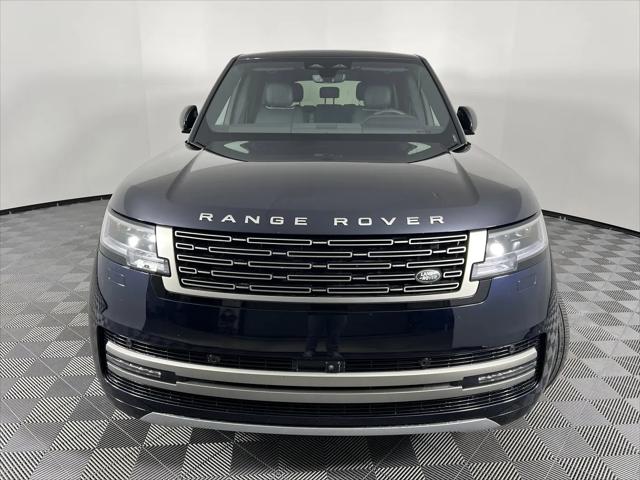2025 Land Rover Range Rover P530 SE