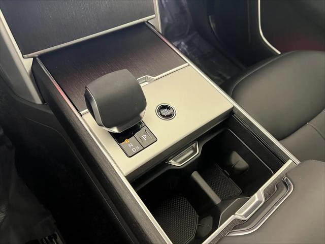2025 Land Rover Range Rover P530 SE