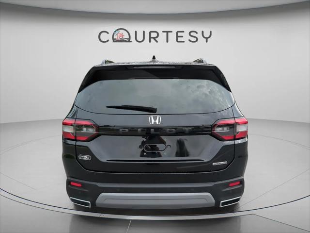 2023 Honda Pilot 2WD Touring