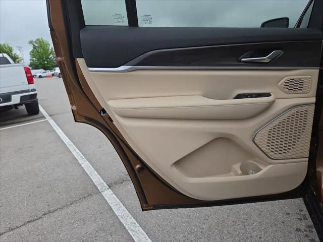 2026 Jeep Grand Cherokee L Limited 4x2
