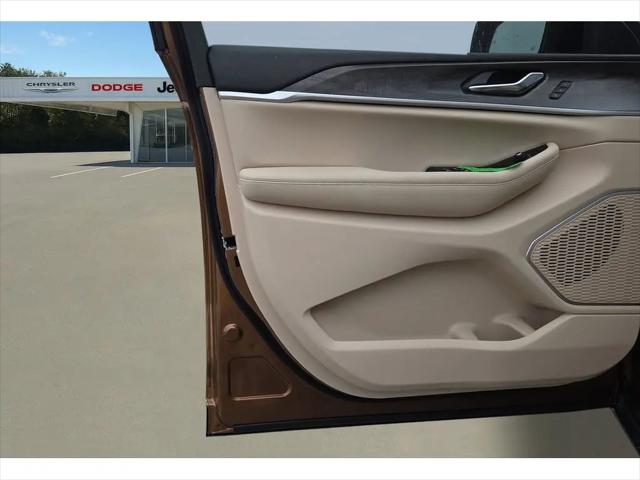 2026 Jeep Grand Cherokee L Limited 4x2
