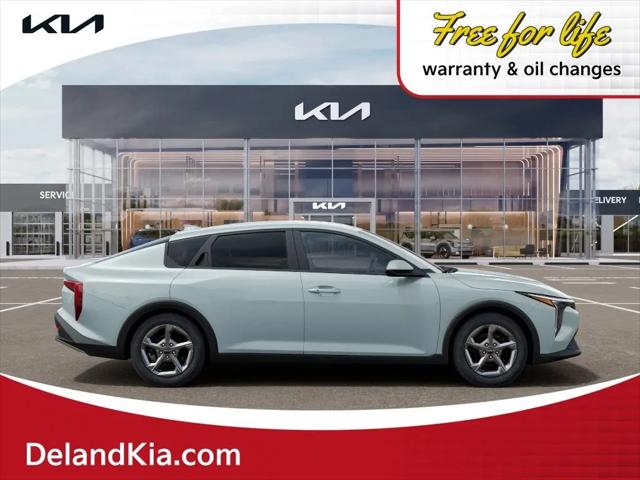 2026 Kia K4 LXS