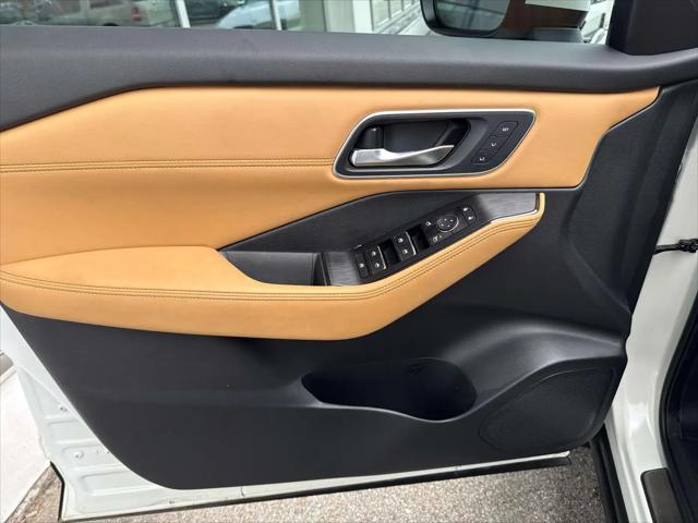 2023 Nissan Rogue Platinum FWD
