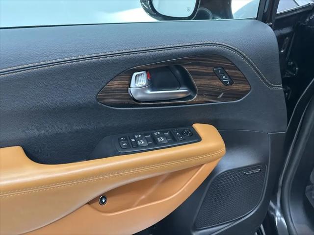 2021 Chrysler Pacifica Hybrid Pinnacle