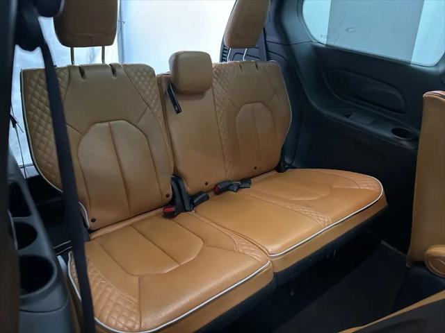 2021 Chrysler Pacifica Hybrid Pinnacle