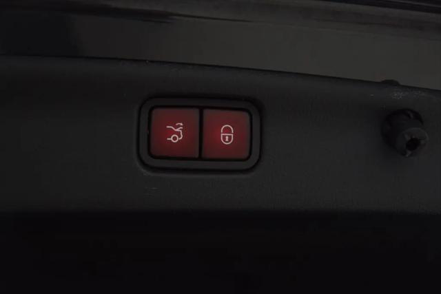 2023 Mercedes-Benz C-CLASS C 300 Sedan