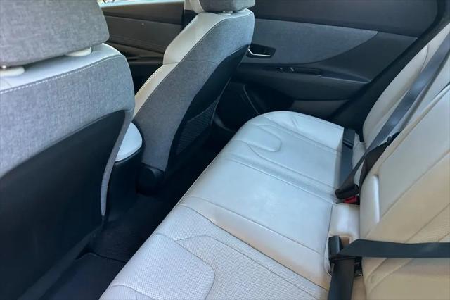 2023 Hyundai Elantra Hybrid Limited