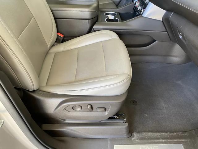2021 GMC Yukon XL 4WD SLT