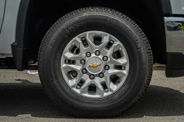 2026 Chevrolet Silverado 3500HD Crew Cab, Long Bed, WT Dual Rear Wheel, RWD