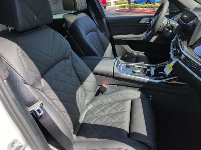 2027 BMW X7 xDrive40i