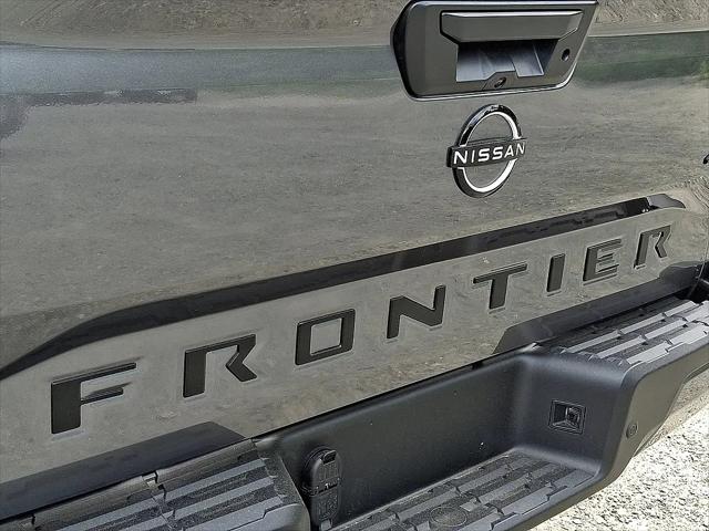 2026 Nissan Frontier Crew Cab Long Bed SV 4x4