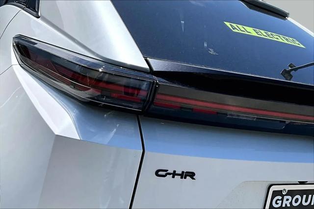 2026 Toyota C-HR SE